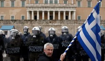 Grecia, la Merkel in visitaAtene si blinda con 7000 agenti