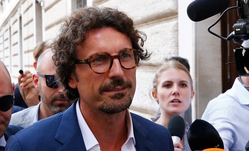 Lorenzo Fioramonti, affondo del Corriere della Sera: "Il nuovo Danilo Toninelli"