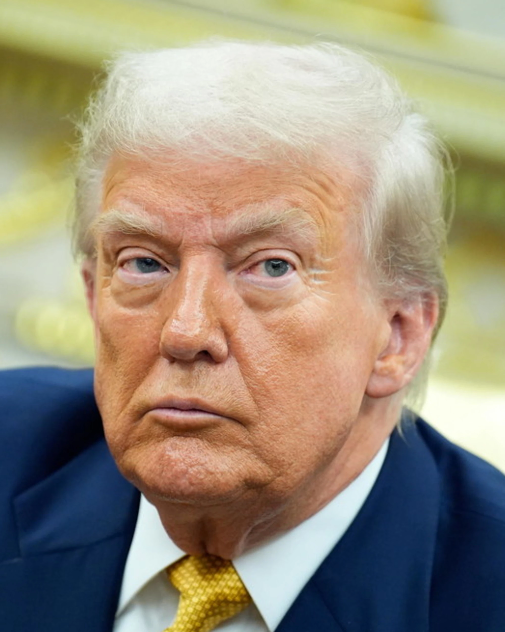Trump, la bomba: "Maxwell sa che Epstein fu ospite di Donald con una 14enne"