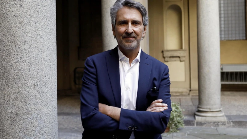 Milano, le nuove chat sull'inchiesta: "Mi confermi come assessore?"