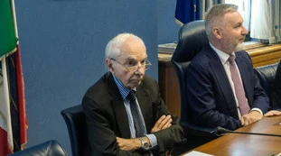 Giuliano Amato e la Corte Costituzionale: "Come educare gli italiani"