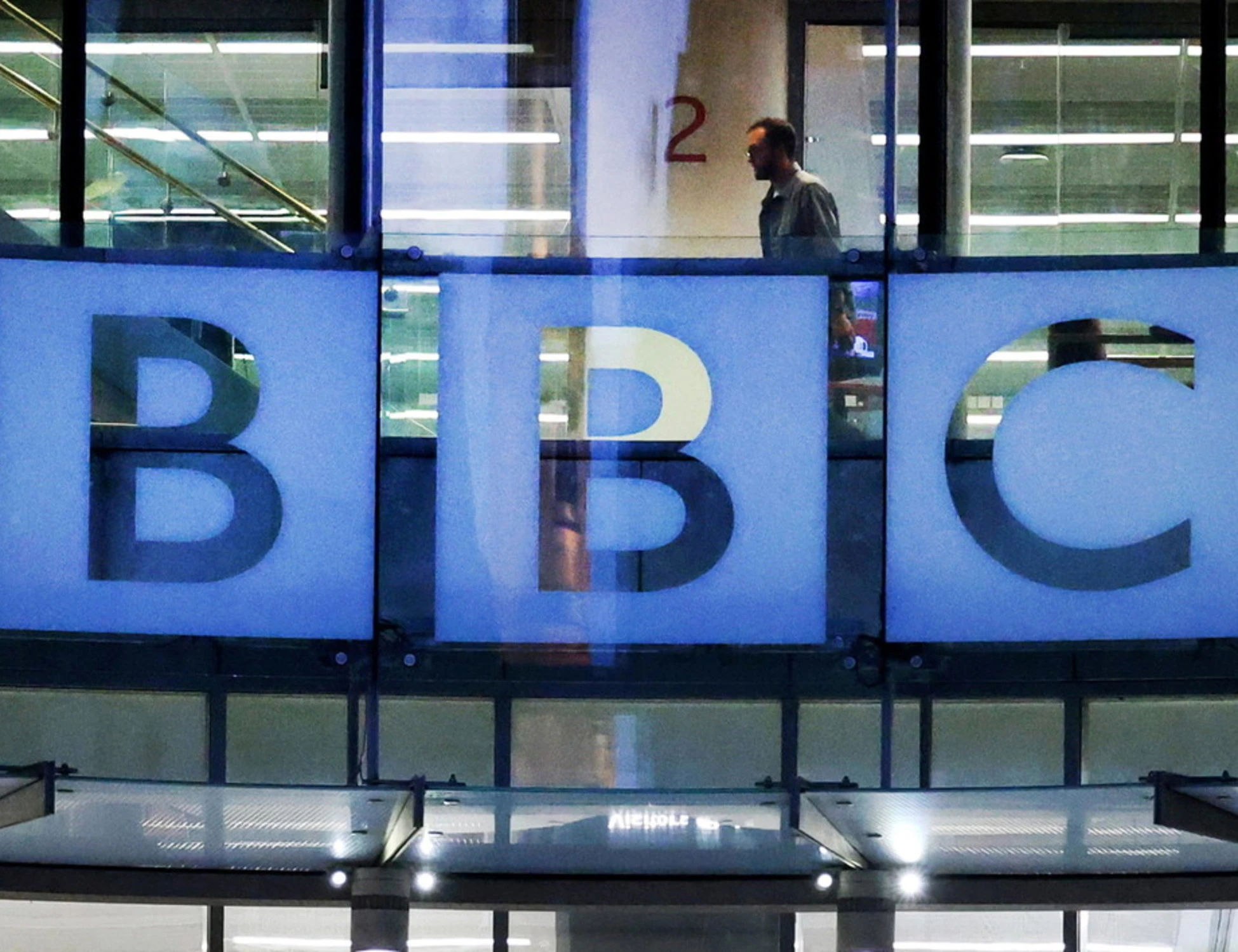 La propaganda in tv. Sei di sinistra? Puoi manipolare come vuoi notizie e video