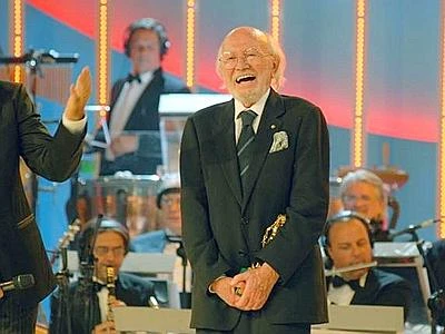 Addio al maestro Trovajoli. L'emozione della moglie: "Un uomo immenso"
