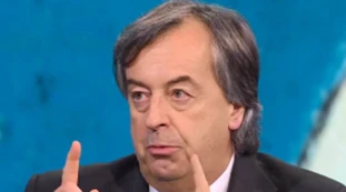 Coronavirus, Roberto Burioni: "Ora deve decidere la politica, altrimenti saremmo una dittatura della scienza"