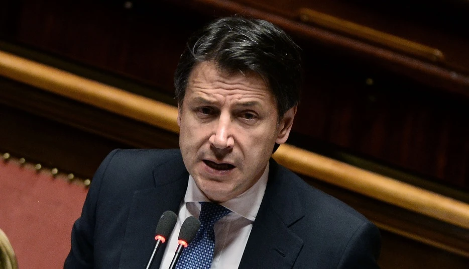 Giuseppe Conte, capriccio su Armando Siri: "Decido io", dal premier colpo di grazia al governo?