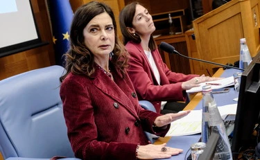 Gaza, la sinistra per entrare chiede aiuto a Meloni: farsa completa