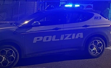 Pescara, "documenti prego": vigile preso a calci e pugni, chi finisce in manette