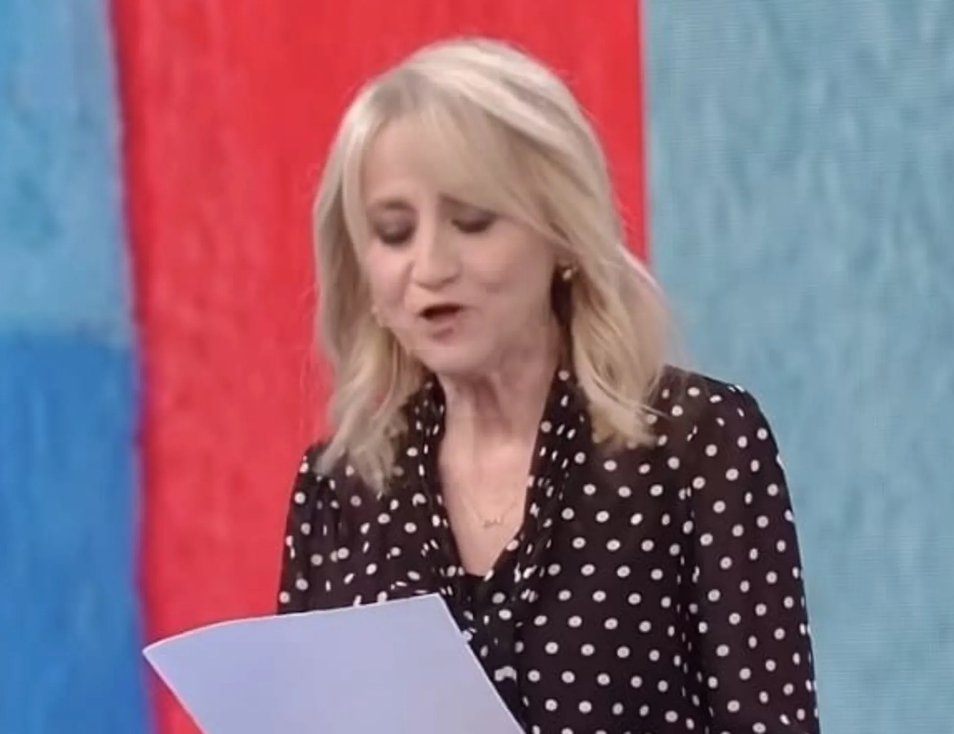 Leggi l'articolo: "Te ne sbatti il ca***, mi stai sulle palle": referendum, gli insulti della Littizzetto