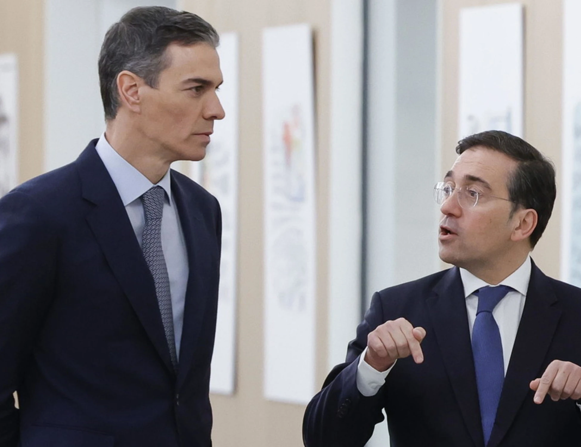 Sanchez, la Spagna insulta l'Italia: "Vergognosi, Meloni e Tajani non all'altezza"