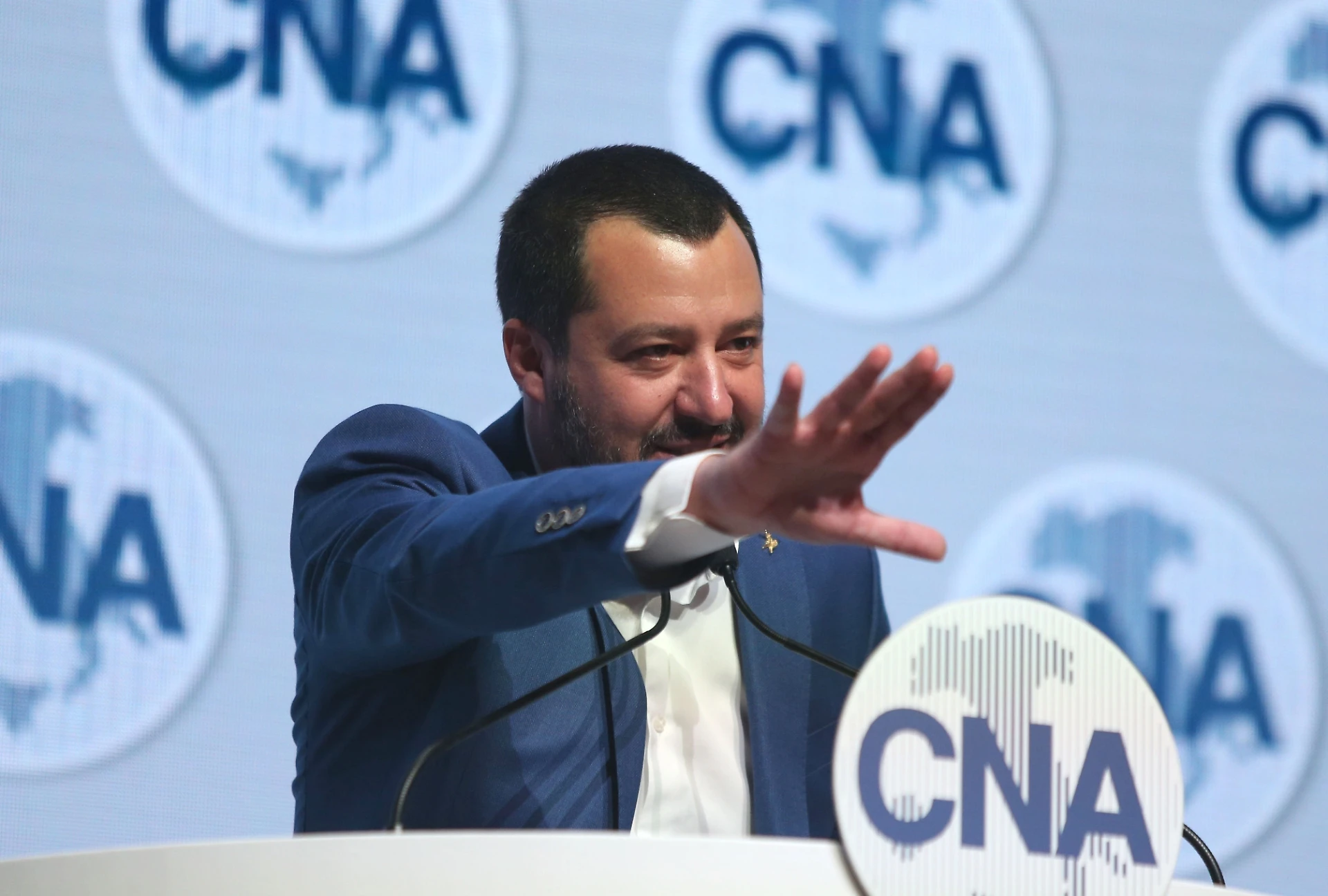 Matteo Salvini, l&apos;ultimo schiaffo a Di Maio sui rifiuti: &quot;Non sto al governo per far finta di niente&quot;