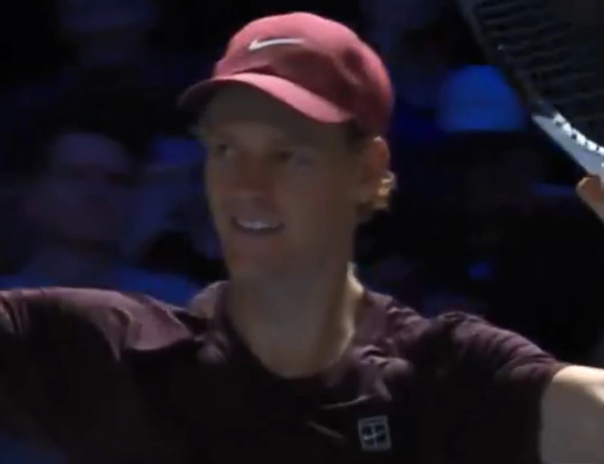 Sinner, campione a Vienna: il colpo con cui ha fatto fuori Zverev -&nbsp;<span style="color: rgb(153, 0, 0);">Video</span>