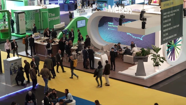 Decarbonizzazione delle reti gas, a Enlit 2025 il progetto Hyround di Italgas