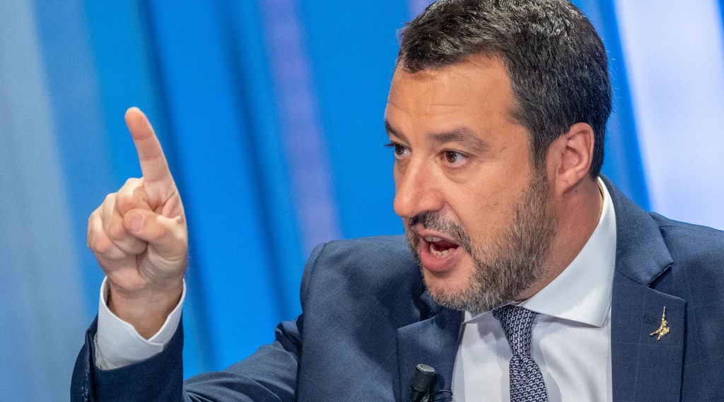 Ong, Ocean Viking verso la Francia. Salvini: "La musica è cambiata"