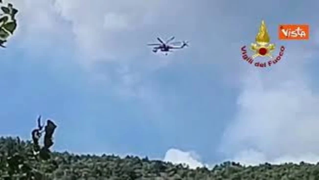 Ancora incendi nell'Aquilano e nel Chietino Vigili del Fuoco a lavoro con mezzi aerei e a terra