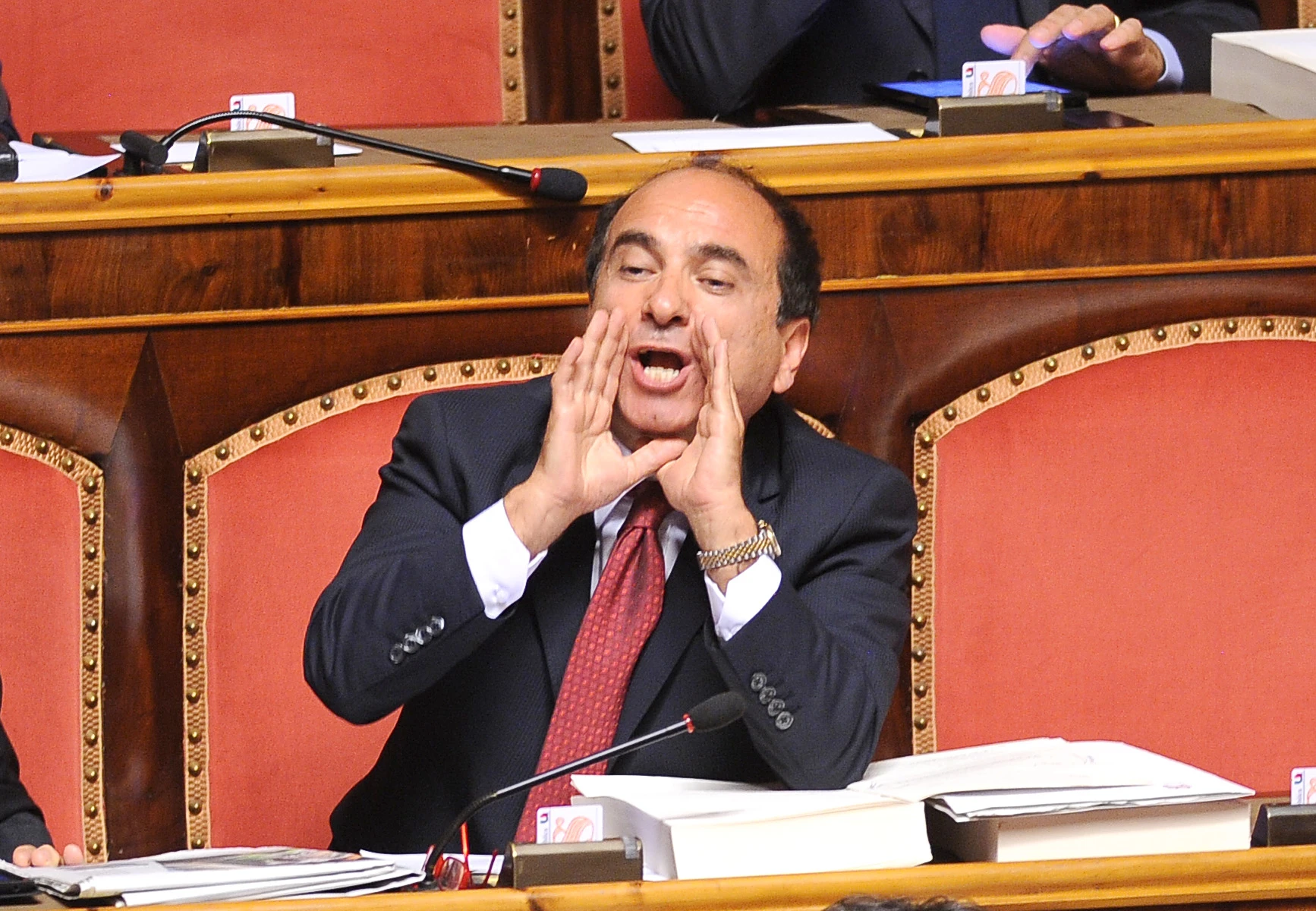 Silvio Berlusconi, l'amarezza di Domenico Scilipoti: "Io candidato quarto in lista, il grave errore nelle candidature"