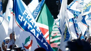 Europee? Non solo, il vero piano del centrodestra per far sparire il Pd