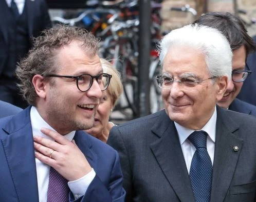Luca Lotti, le intercettazioni: "Mi basta un sms per essere ricevuto al Colle". Mattarella: "Millantatore"