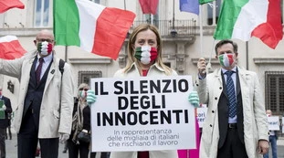 Open Arms, Giorgia Meloni avvisa Salvini: "Renzi? Non capisco la mossa. No al governo con tutti dentro"