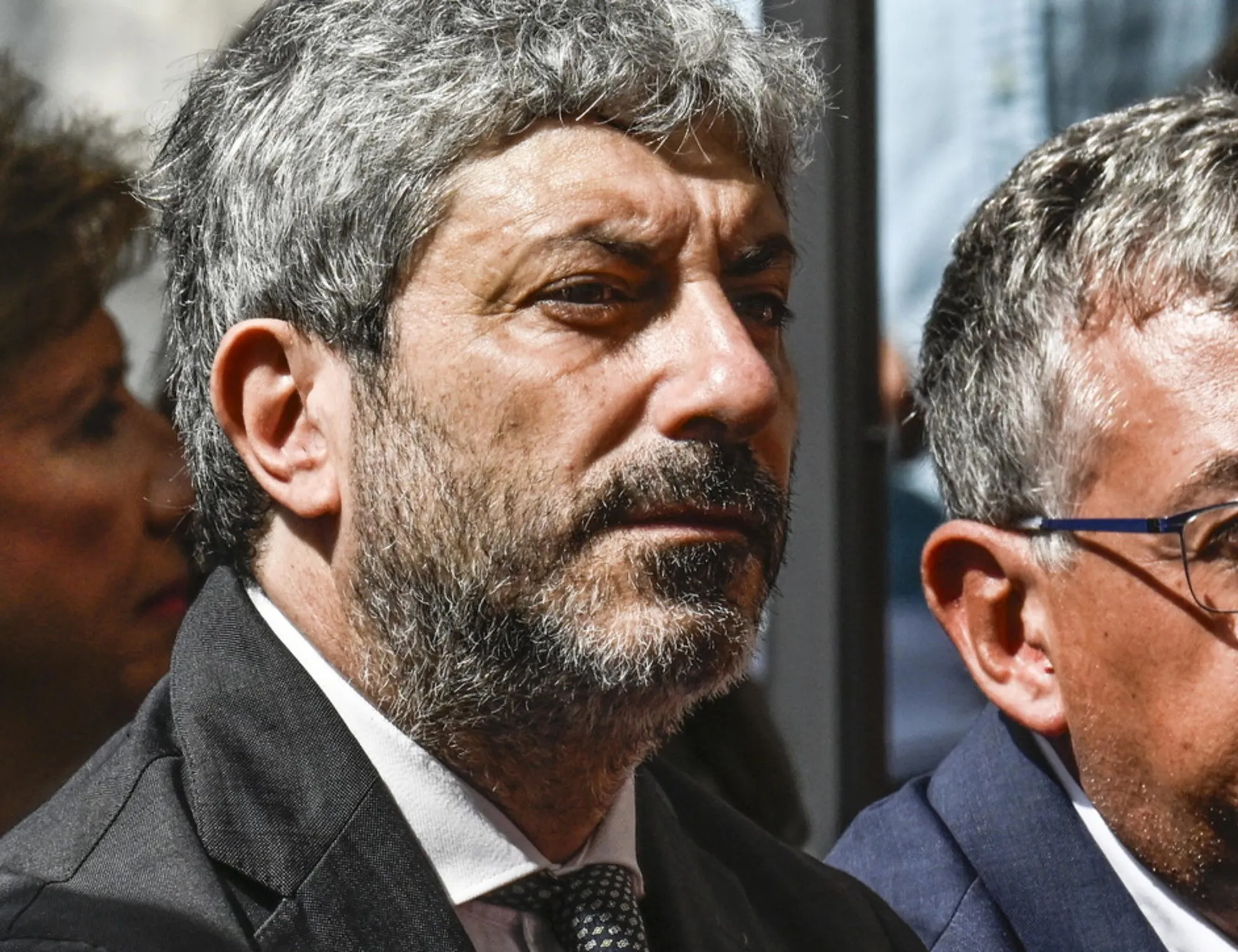 Leggi l'articolo: Fico rimborsa i disoccupati amici: adesso si muovono i pm