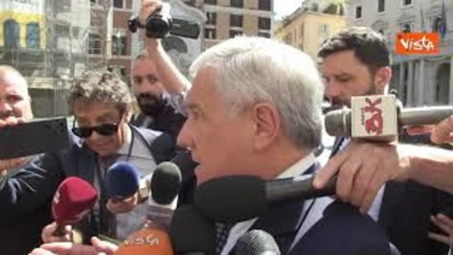 https://media.liberoquotidiano.it/cPhILqXOqatfA6WwH29AwrZkAnwa8jk2PBqmqy_YmAM/width:800/quality:90/aW1hZ2VzLzIwMjUvMDkvMTEvMTMxNjEzMjMzLWQ4OTg3ZjA1LTk1YmItNGJhMy1iZDViLTUyYjJmNmFhYjEwNi5qcGc.webp