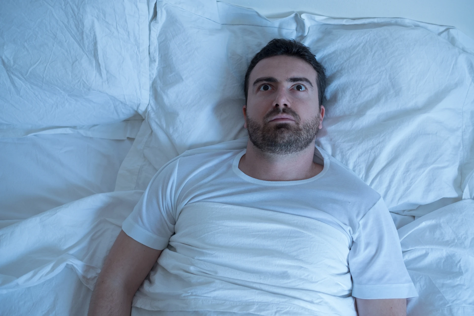 Insonnia, cosa succede se smetti di usare la sera lo smartphone