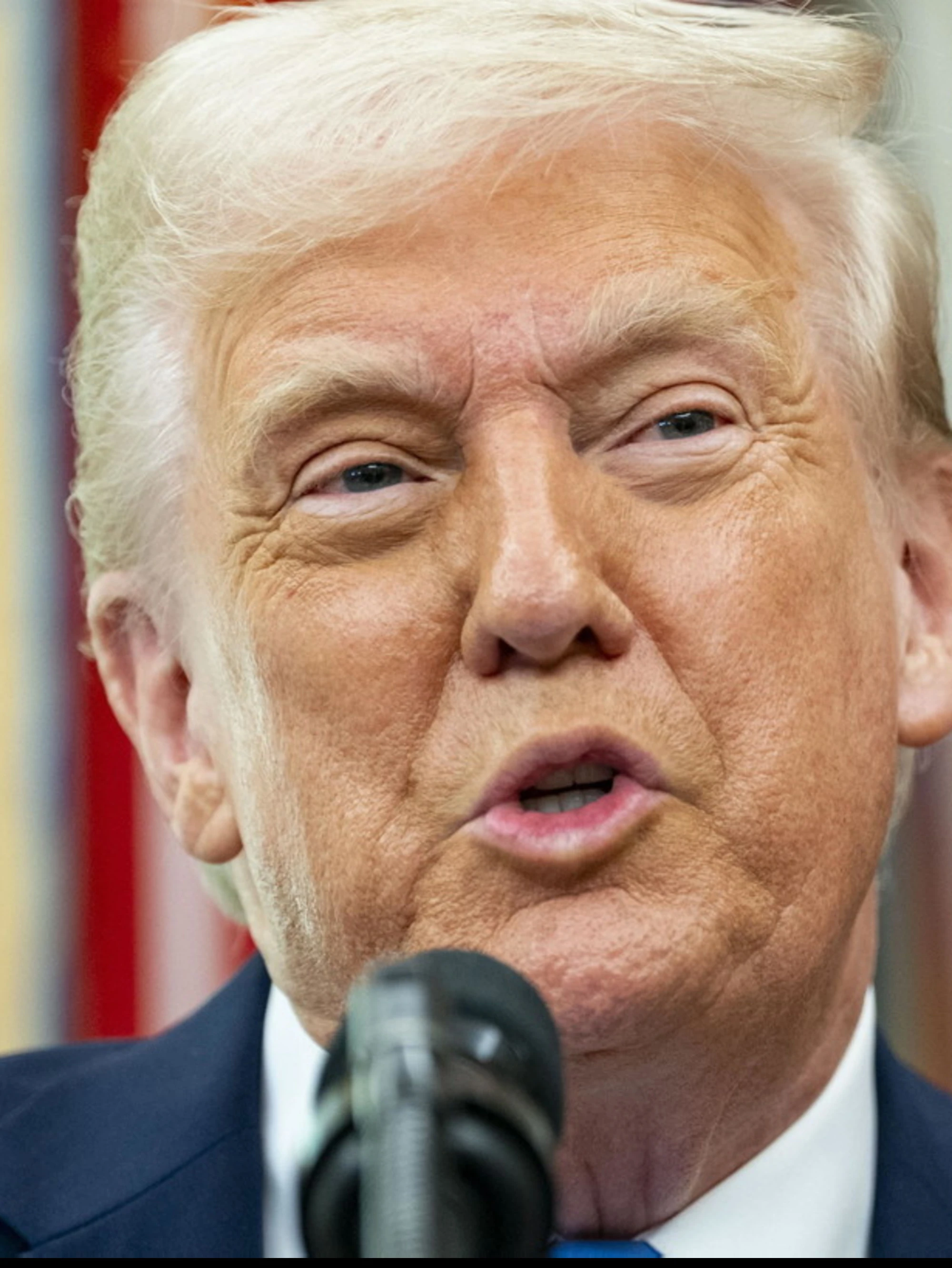 Ucraina, Trump: "Sono molto arrabbiato con Putin, senza intesa gli imporrò dazi al 25%"