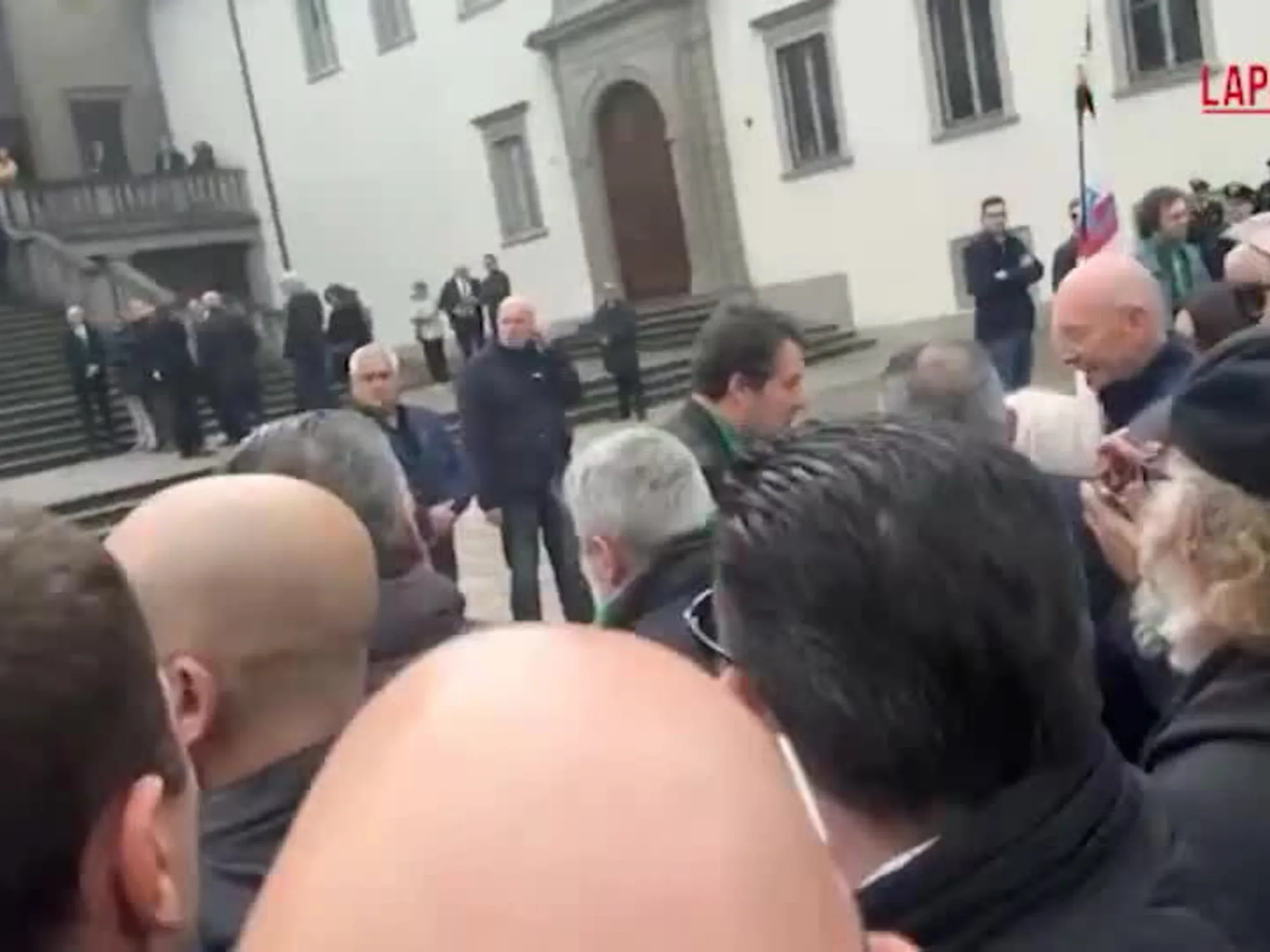 Salvini in camicia verde (e poi post e foto d'epoca) <span style="color: rgb(153, 0, 0);">Video</span>