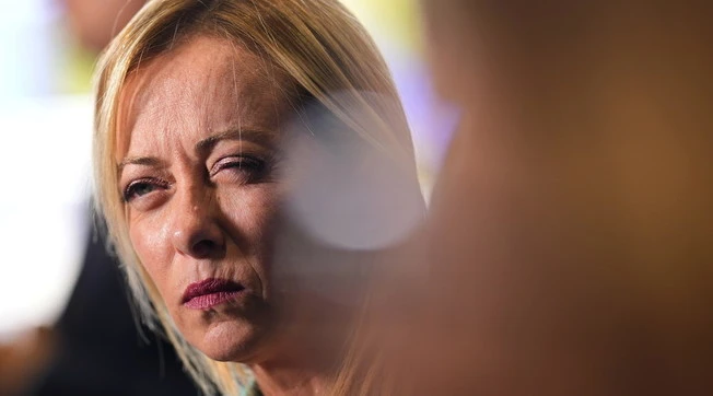 Giorgia Meloni insultata? Come li "giustifica" la sinistra: se la leader è di destra...