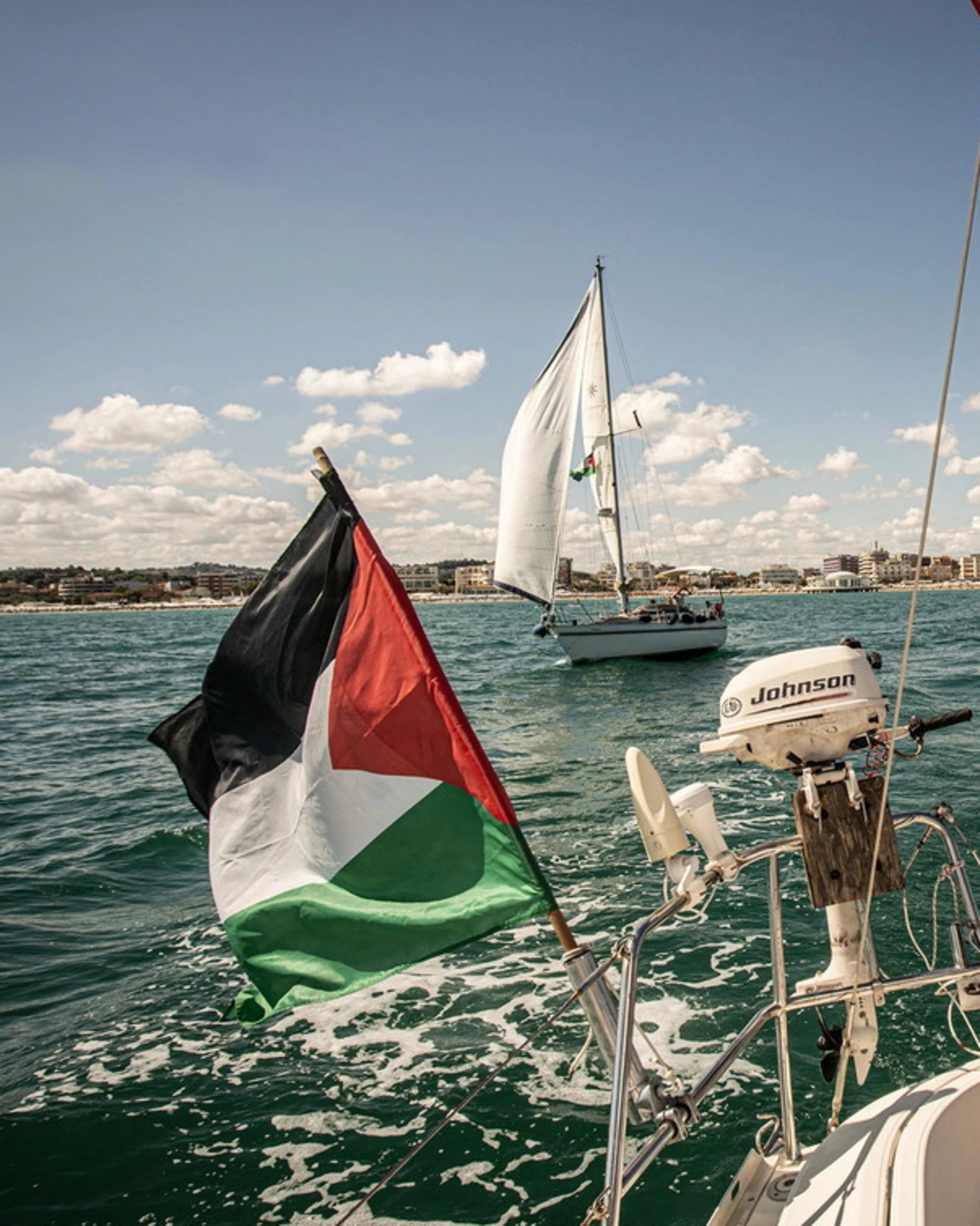 Flotilla verso Gaza, a bordo 4 parlamentari italiani: ecco chi sono