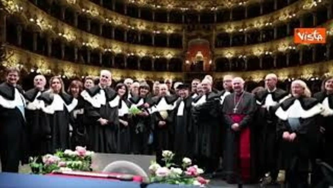 https://media.liberoquotidiano.it/cVu5Ew0u3qvPblJ70EPvdUXZqajwA7kx2WSE4J-apLs/width:800/quality:90/aW1hZ2VzLzIwMjUvMDkvMDQvMTkxODQxMzkzLTJmZmRjZWYxLTRkMmQtNGQ0ZS1iNDg5LWFjODY0MTc0MDZmMC5qcGc.webp