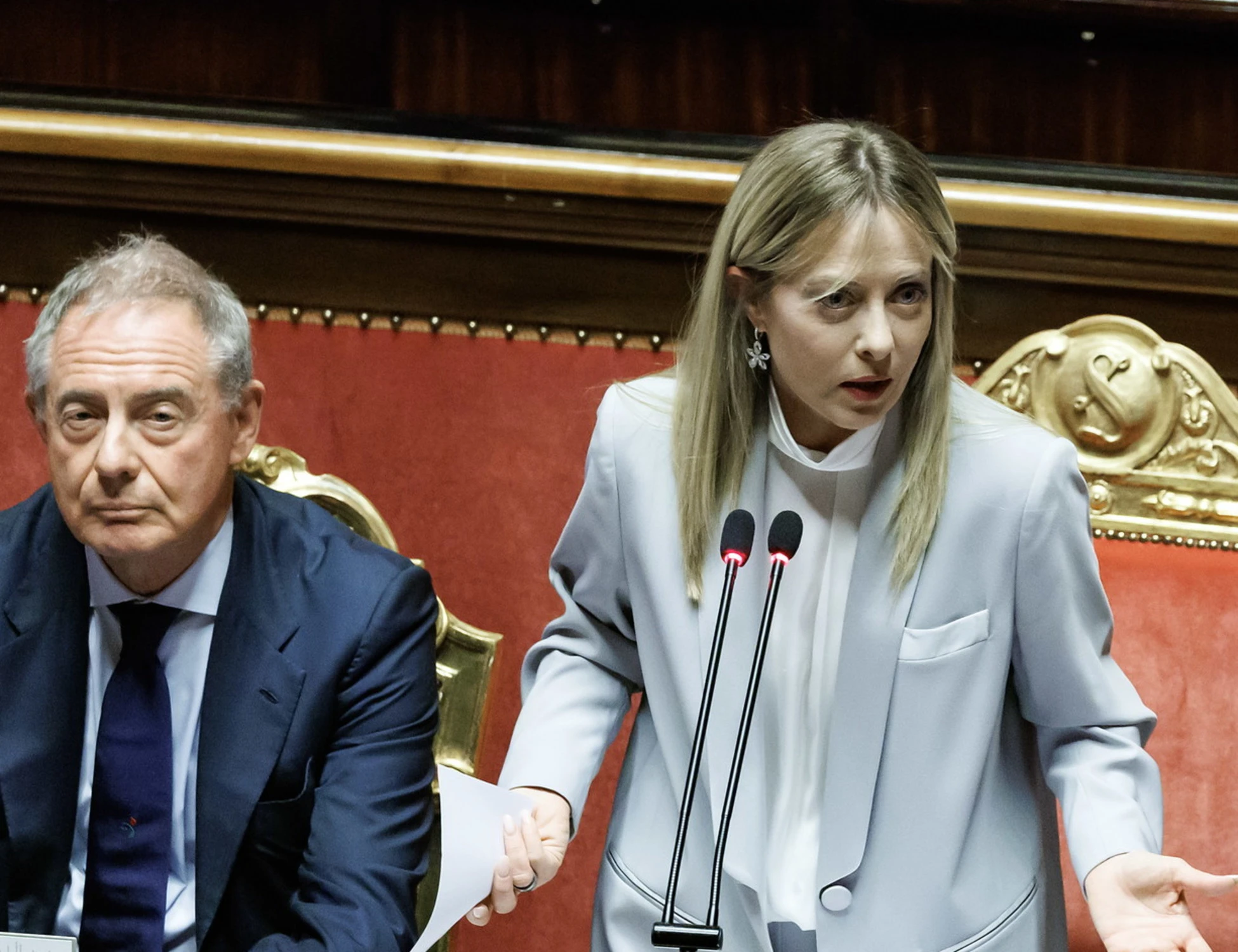 Giorgia Meloni, il question time: scontro con Renzi. "Accuse e insulti, c'è poco da parlare"