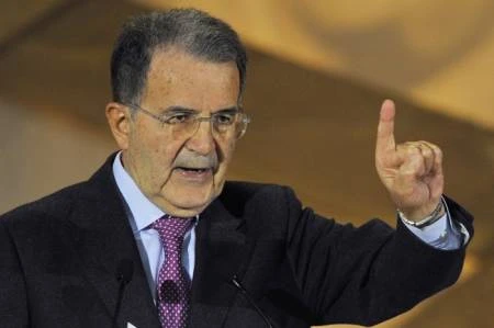 Romano Prodi, la surreale affermazione: "La Grecia ha imbrogliato sui conti perché l'Italia glielo ha permesso"