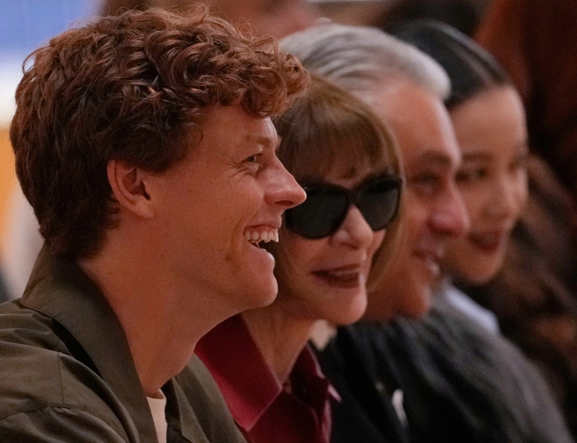 Sinner alla Milano Fashion Week con Anna Wintour: le foto