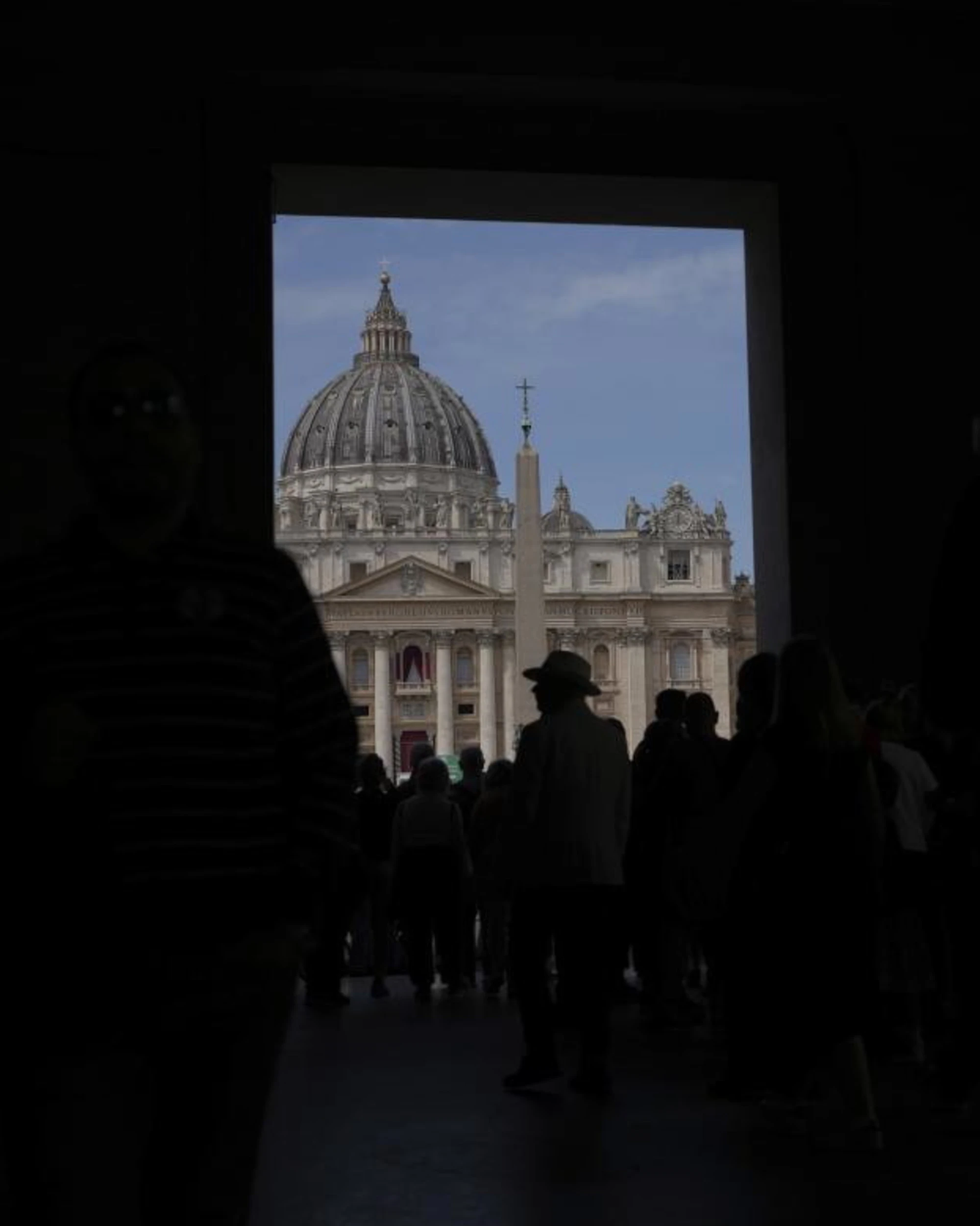 Papa Francesco, "una sola scritta sulla tomba". Chi paga i funerali