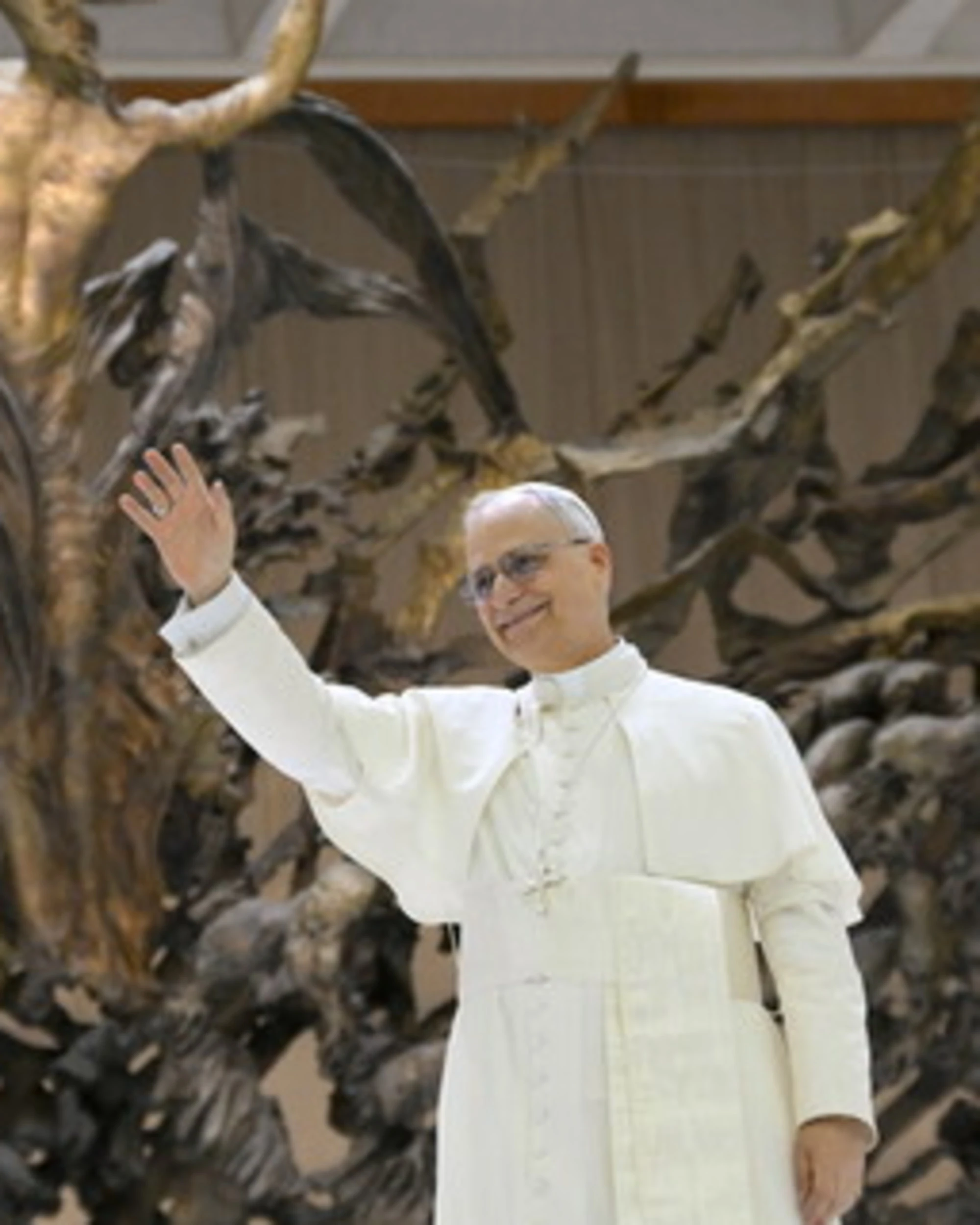 Leone XVI, corvi e veleni: cosa sta succedendo in Vaticano