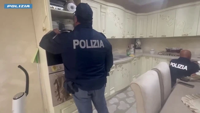 Traffico di droga gestito dai clan mafiosi, 26 arresti a Palermo