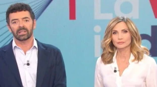 La Vita in Diretta, dai vertici Rai altro sfregio a Lorella Cuccarini: "La cacciata? Nessuna ragione politica. Ma avete visto che Matano..."