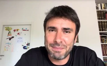 Alessandro Di Battista rompe il silenzio: la risposta al post sui social