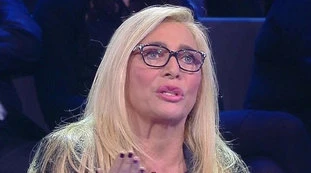 Mara Venier, la conduttrice in diretta su Instagram racconta come Domenica In è andata in onda ai tempi del coronavirus:
