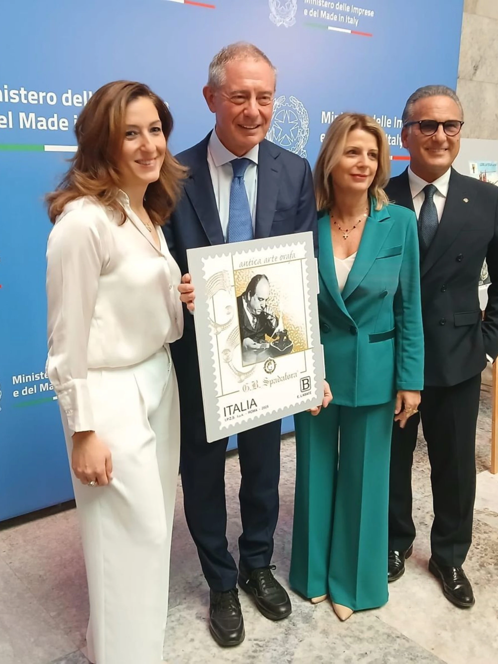 Svelato dal Ministero delle Imprese e del Made in Italy  il francobollo che celebra l’arte orafa di G.B. Spadafora