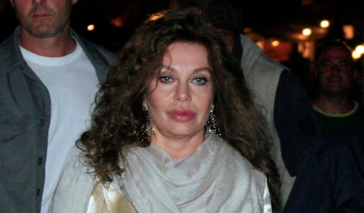 Veronica Lario, ha incassato 104 milioni da Silvio Berlusconi e ha un patrimonio di 400 milioni: ma i soldi ancora non le bastano