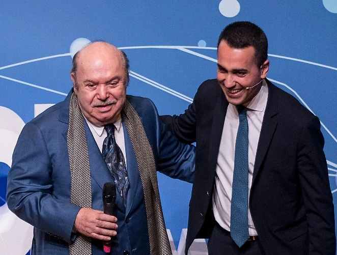 Luigi Di Maio, il sondaggio di Libero lo affossa: il 60 per cento non vuole il reddito di cittadinanza