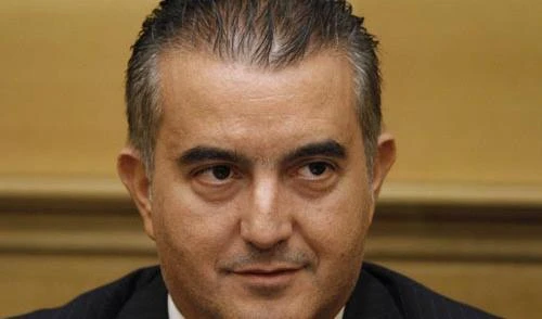 I sottosegretari non mollano: Girlanda passa con Alfano