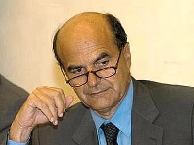 Bersani: "Entro l'anno primarie aperte"