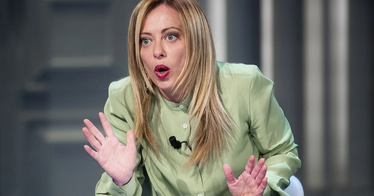 Giorgia Meloni contro Enrico Letta: "Chiede gli immigrati per la manodopera a basso costo, becera propaganda"