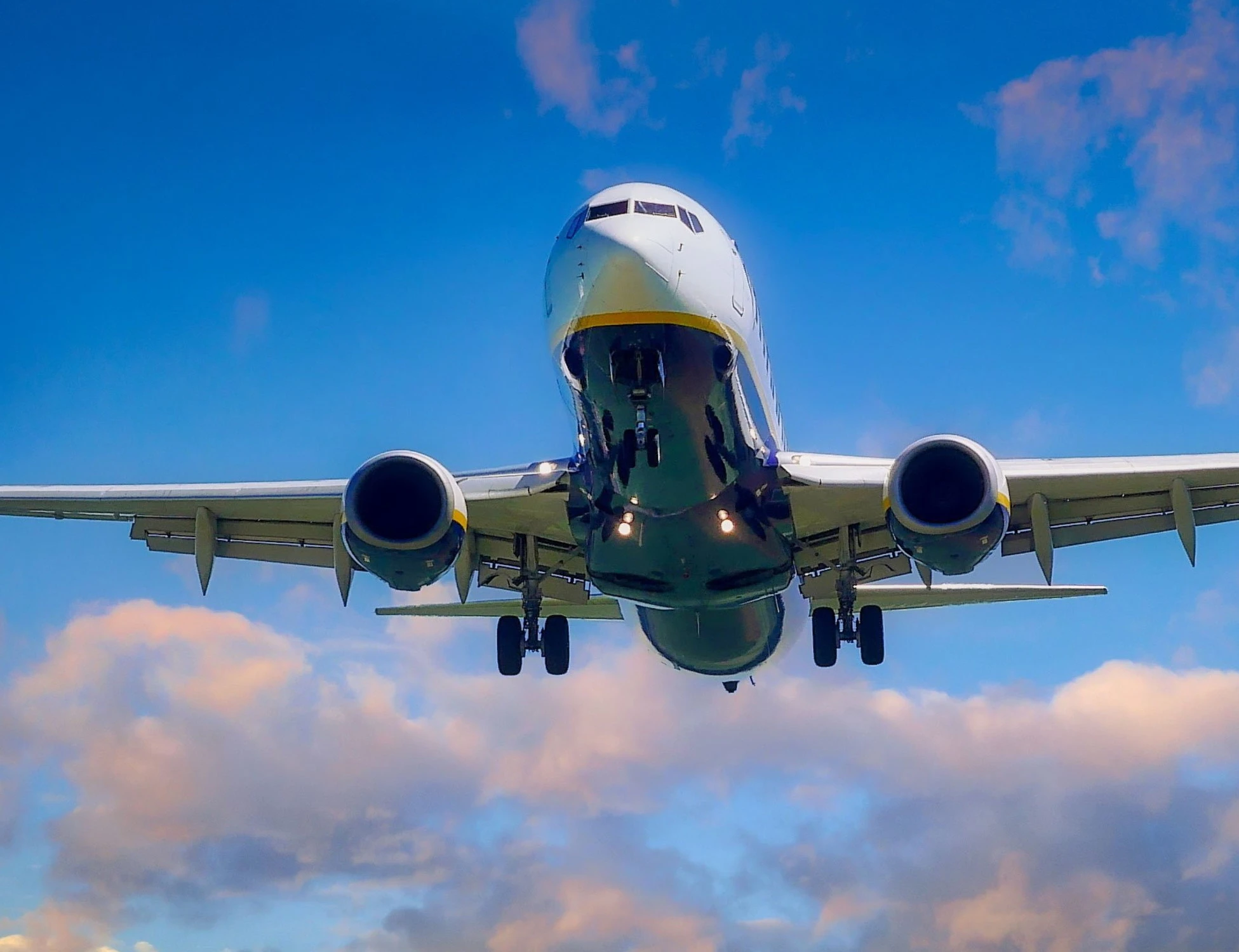 Aerei, il punto di rottura: "Carburante per sei settimane o poco più"