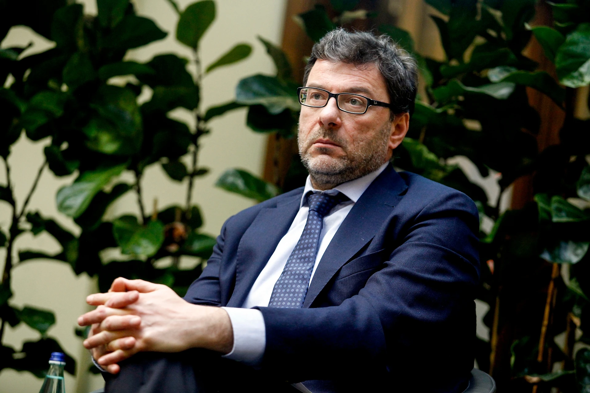 Giancarlo Giorgetti e i dossier del Movimento 5 stelle: ne hanno su tutti