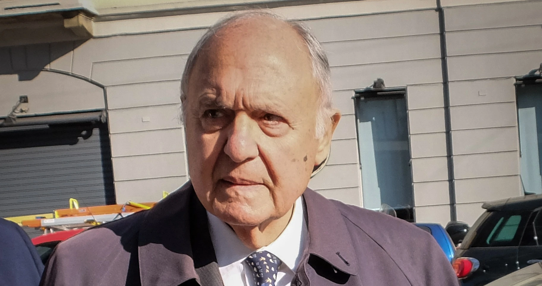 Paolo Savona ignorato da Pierre Moscovici e Giovanni Tria sulla revisione dei trattati: la furia del ministro