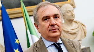 Anm, Santalucia: "Ecco perché è giusta, per noi, la difesa dalla politica", è polemica