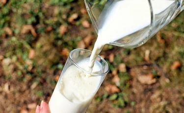 Latte ritirato, "corpi estranei": allarme in Italia, ecco il marchio